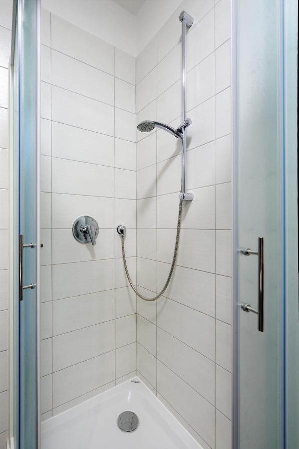 Apartments Alluro Ровінь Екстер'єр фото