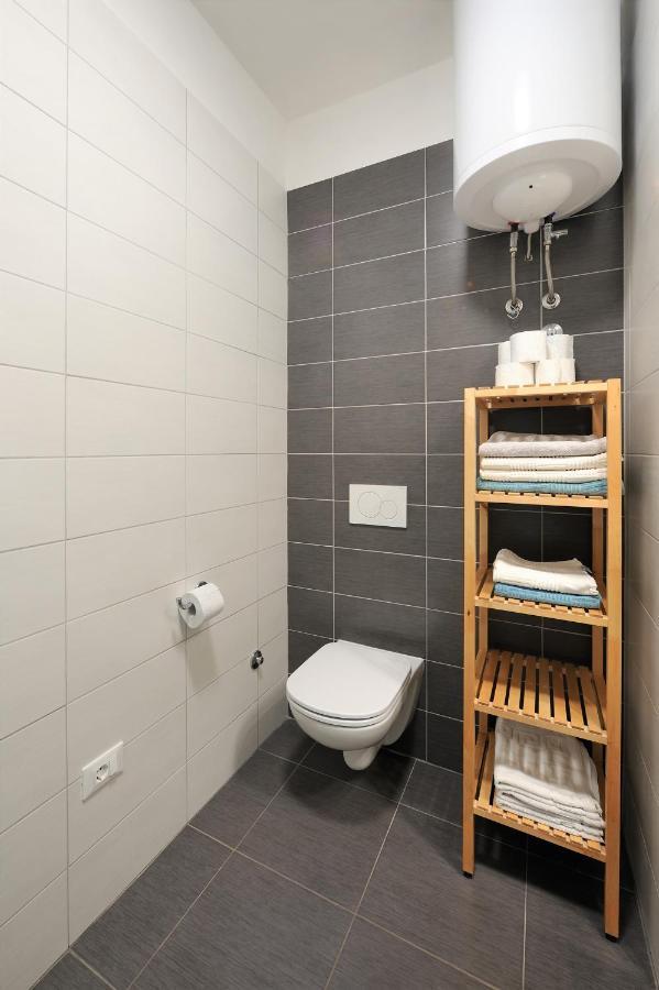 Apartments Alluro Ровінь Екстер'єр фото